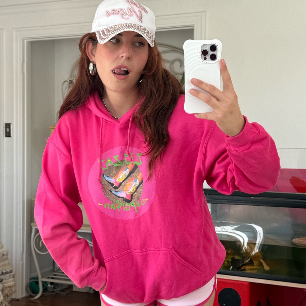 Zig Zag Superfan Hoodie ⋆₊˚✿